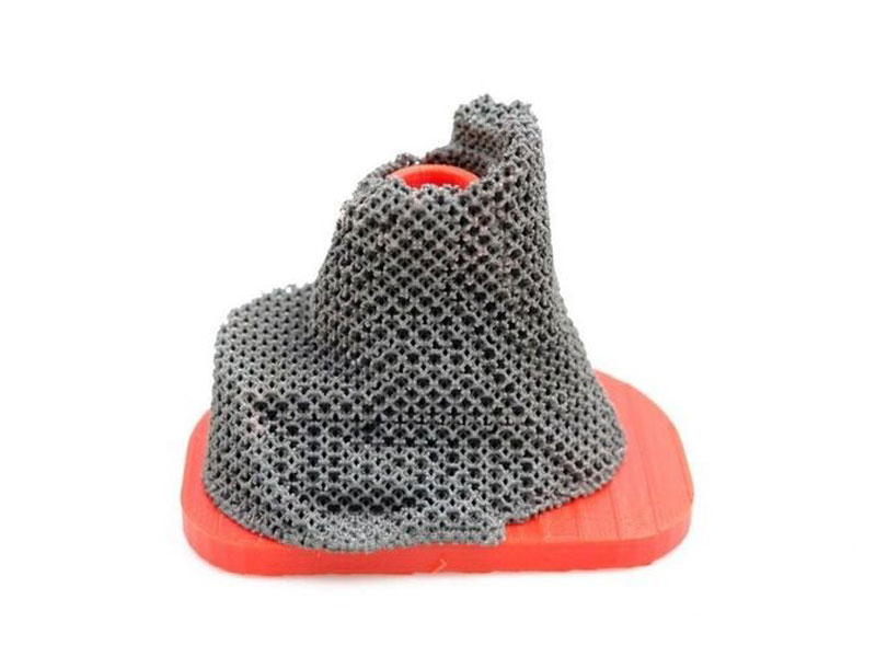 Implante de tibia y fémur. Material: tántalo. Impresora: FS271M.